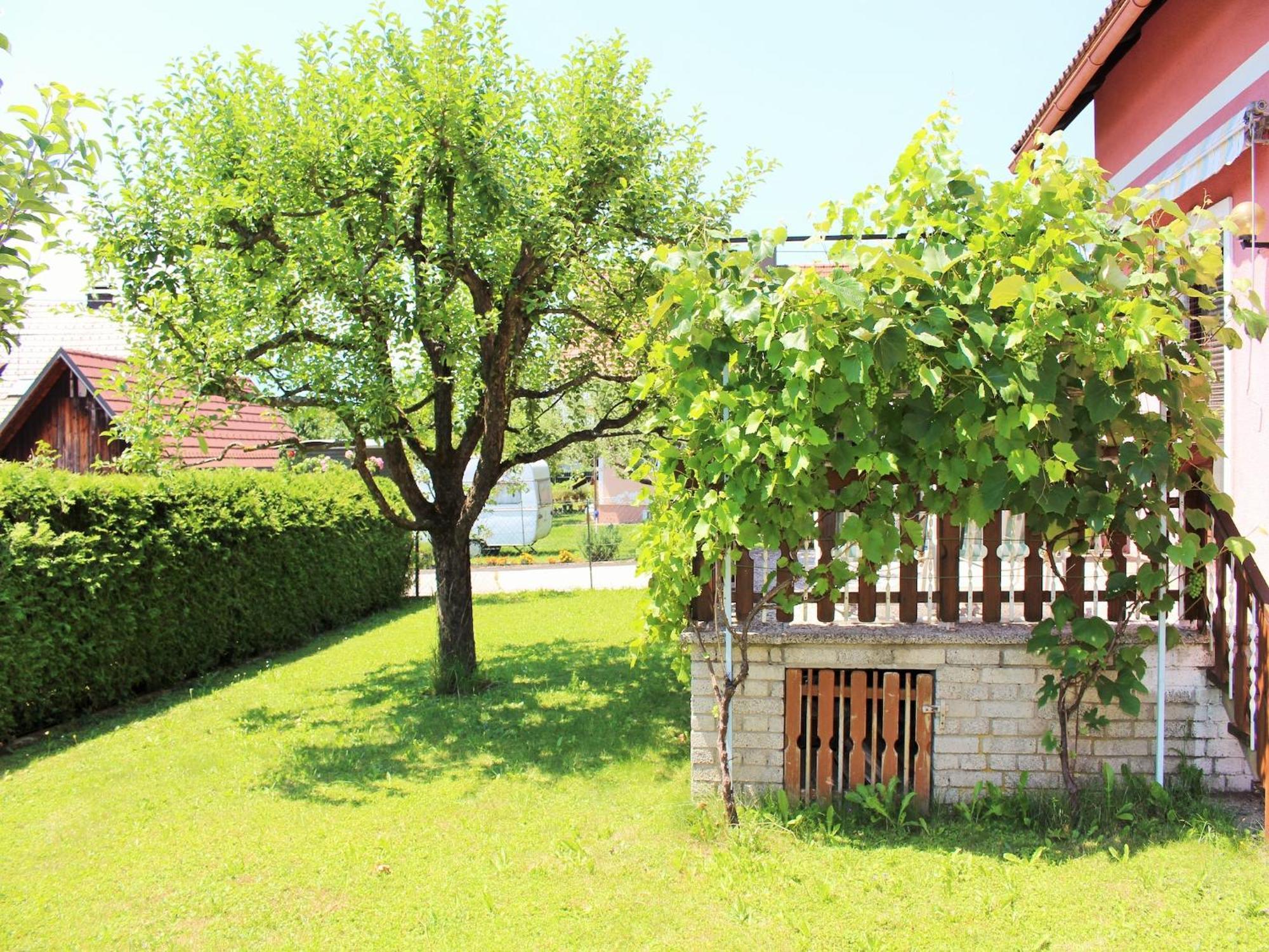 Modern Apartment With Garden Near The Petzen Ski Area In Eberndorf Carinthia المظهر الخارجي الصورة