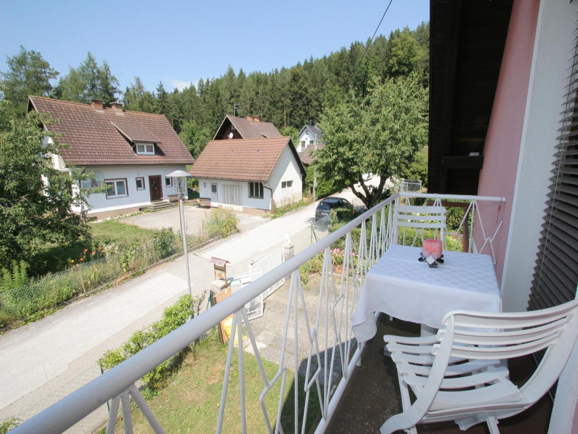 Modern Apartment With Garden Near The Petzen Ski Area In Eberndorf Carinthia المظهر الخارجي الصورة